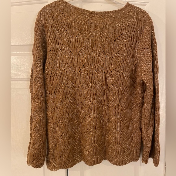 New without tags St. John woven tan wool v neck sweater - Picture 5 of 5
